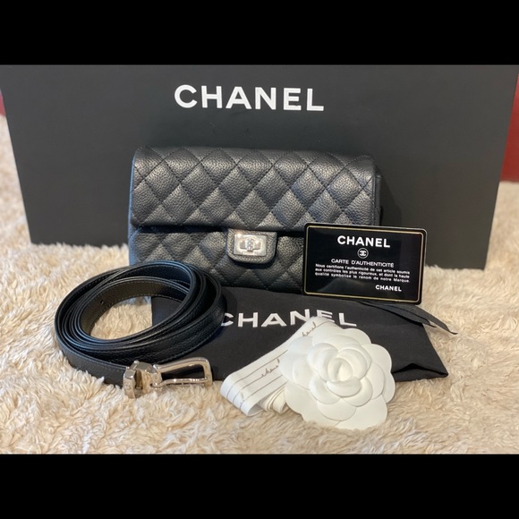 🚨SOLD🚨CHANEL 2.55 Reissue Flap Belt Bag Clutch Quilted Black Caviar Leather - Picture 2 of 14
